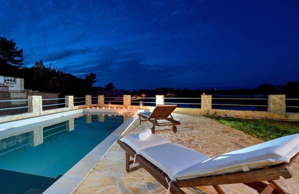 Amazing Villa Ele Zaton  Luaran gambar